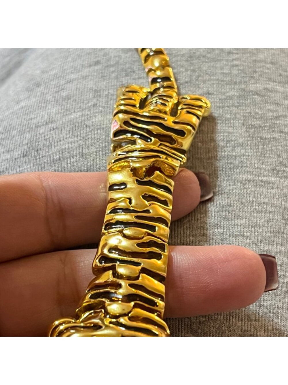 Vintage Articulated Tiger Brooch Gold Tone Rhinestone Eyes 8.75 Inches - Picture 10 of 13